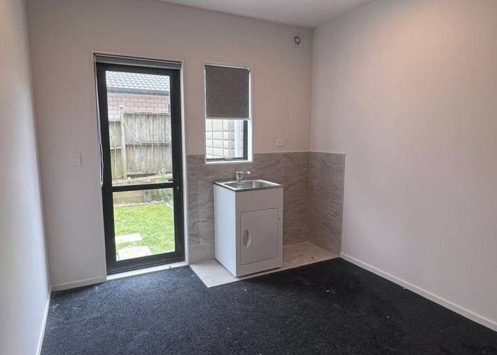  at 6/27 Swaffield Road , Papatoetoe, Manukau City, Auckland