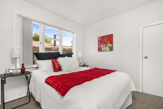  at 6A Dennis Road, Papatoetoe, Auckland