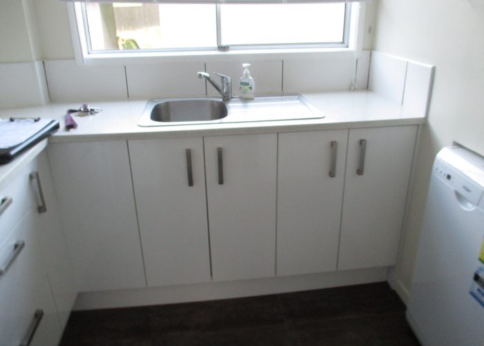  at 6/42 Sheridan Drive, New Lynn, Waitakere City, Auckland