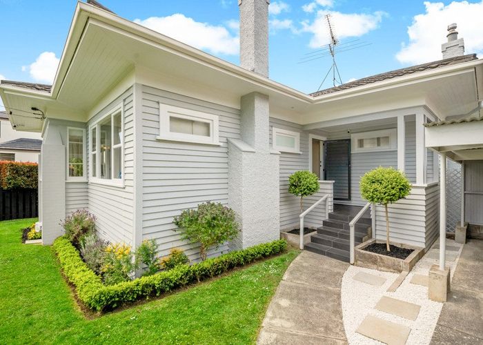  at 29 Walmsley Road, Saint Heliers, Auckland