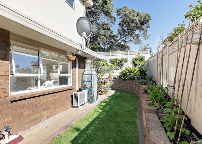  at 4/34 Tawa Road, Onehunga, Auckland