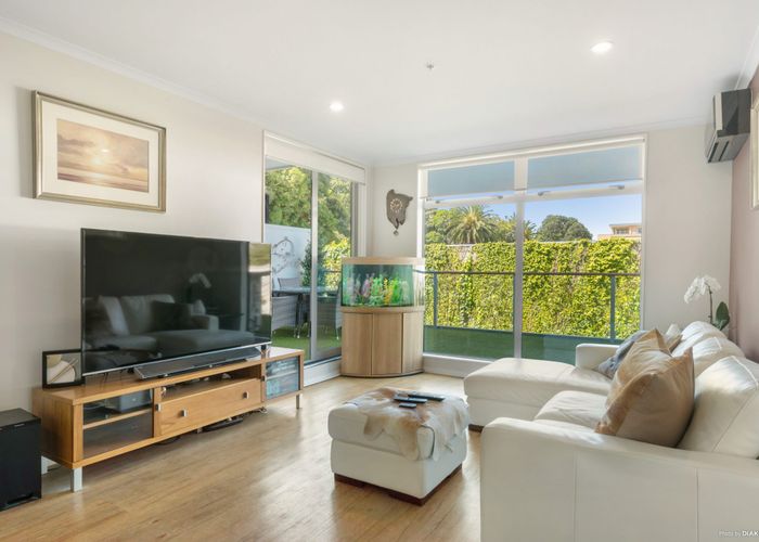  at 105/19 Bute Road, Browns Bay, North Shore City, Auckland