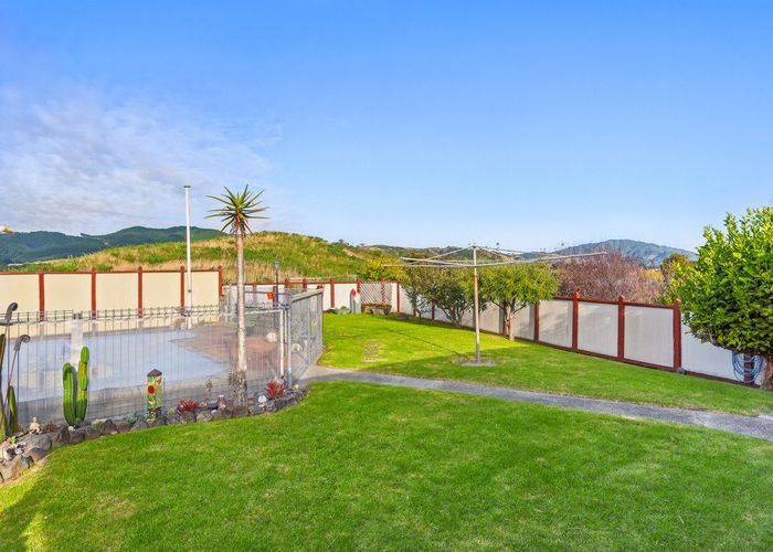  at 52 Kiwi Road, Raumati Beach, Kapiti Coast, Wellington