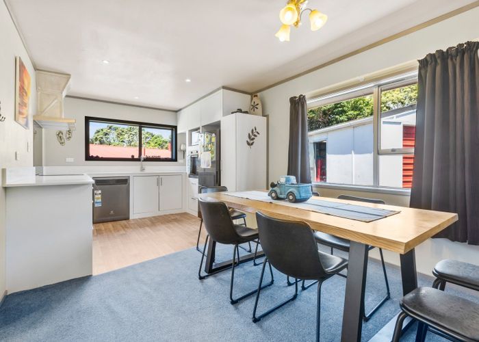  at 15 Virginia Place, Whalers Gate, New Plymouth