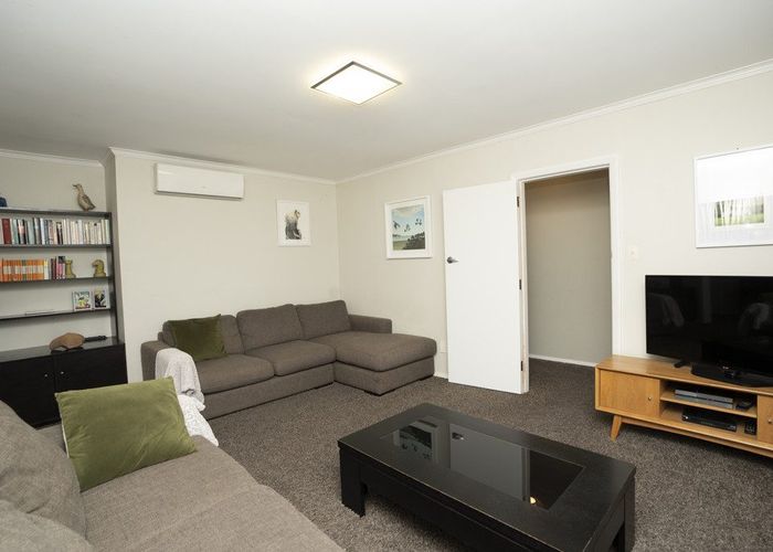  at 9 Gerrand Place, Chedworth, Hamilton
