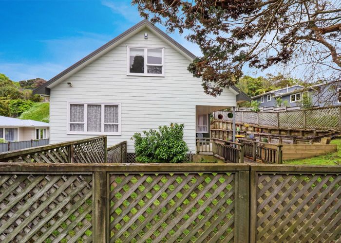  at 15 Park Road, Belmont, Lower Hutt, Wellington