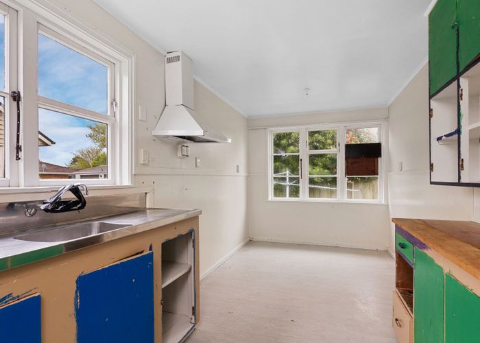  at 21 Shirley Road, Mairehau, Christchurch City, Canterbury