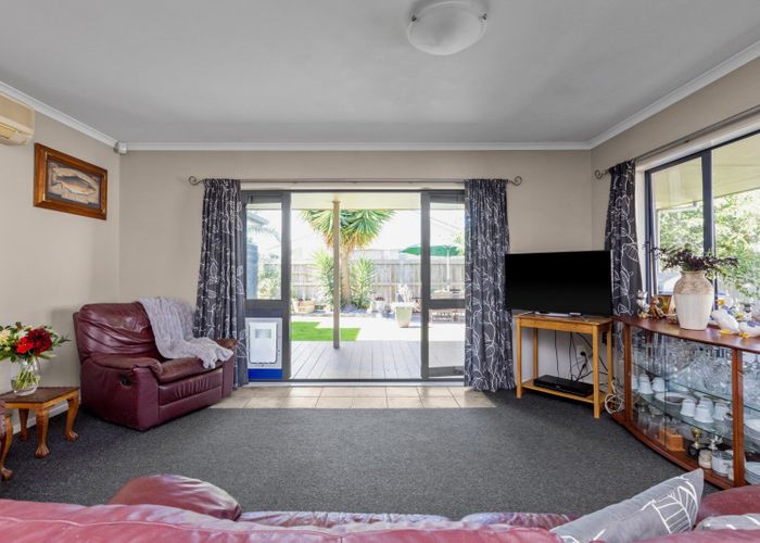  at 202 Frimley Oaks, Frimley, Hastings