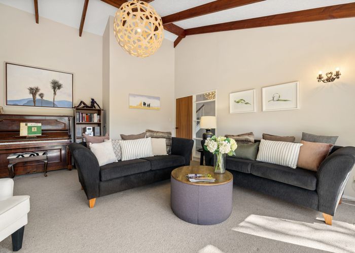  at 27 Highland Place, Avonhead, Christchurch City, Canterbury