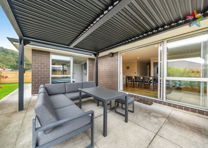  at 8 Te Punga Road, Wallaceville, Upper Hutt