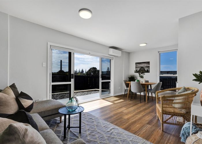  at 38D Breakwater Road, Moturoa, New Plymouth