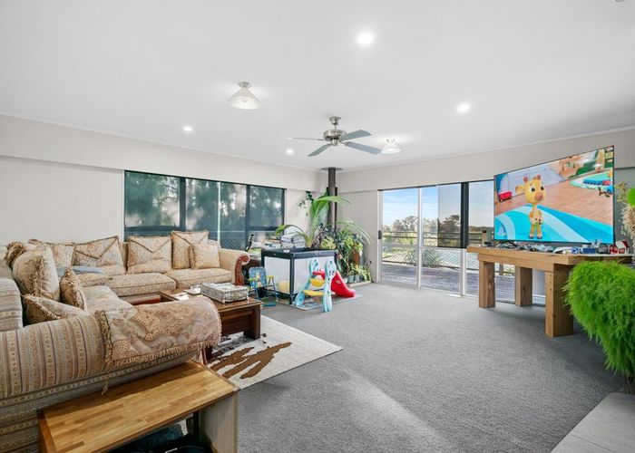  at 12 Cheriton Lane, Drury, Papakura, Auckland