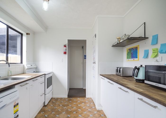  at 43 Chatsworth Place, Highbury, Palmerston North