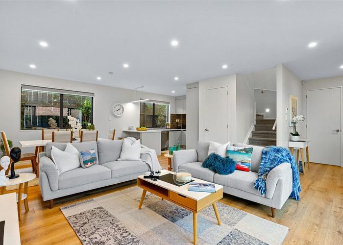  at 112B Hutchinson Avenue, New Lynn, Waitakere City, Auckland