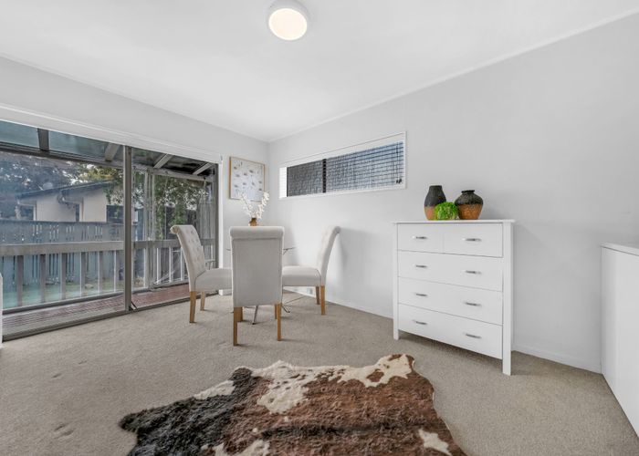  at 2/74 Wellington Street, Howick, Manukau City, Auckland