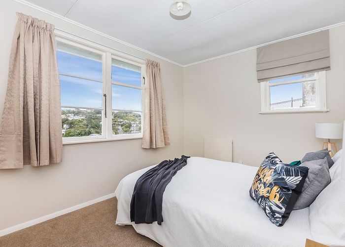  at 135 Ruskin Road, Newlands, Wellington, Wellington