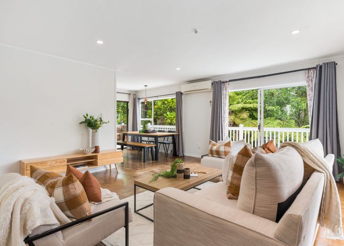  at 990 East Coast Road, Torbay, North Shore City, Auckland