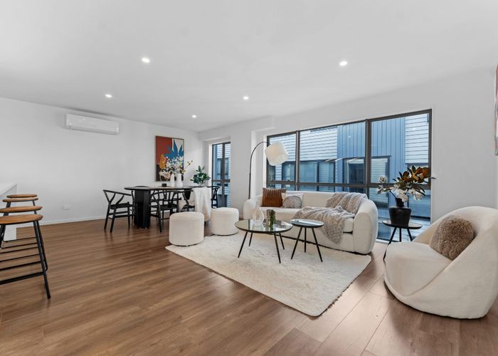  at 7/12 Jasper Avenue, Mount Roskill, Auckland City, Auckland