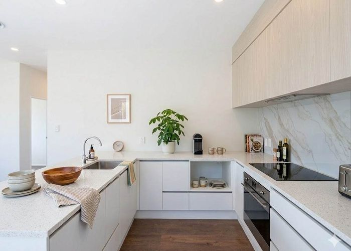  at 5A Hall Avenue, Mangere, Manukau City, Auckland