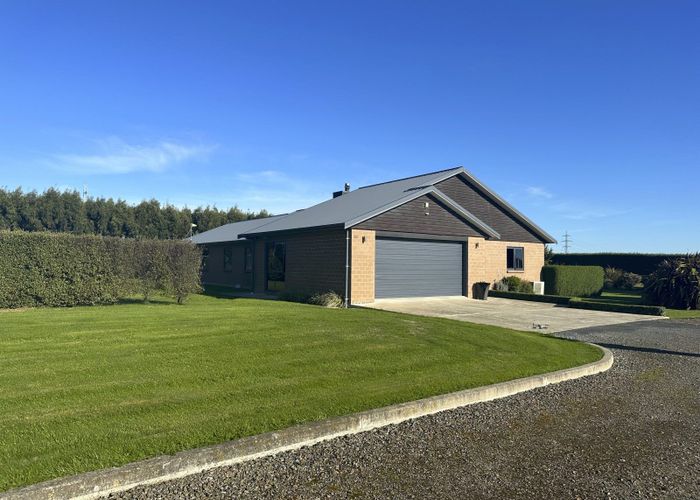  at 84 Wilcox Road, Seaward Bush, Invercargill
