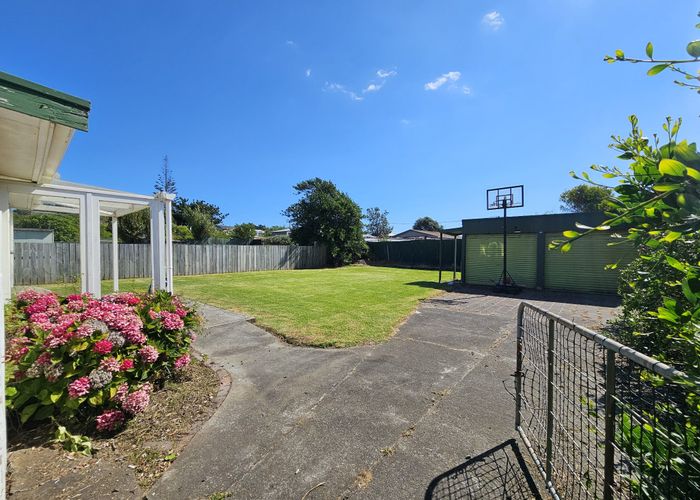  at 169 Kahukura Avenue, Waitarere Beach, Horowhenua, Manawatu / Whanganui