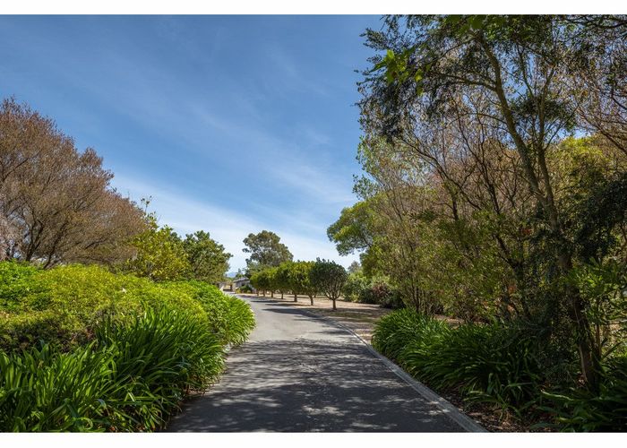  at 12 Dry Hills Rise, Riverlands