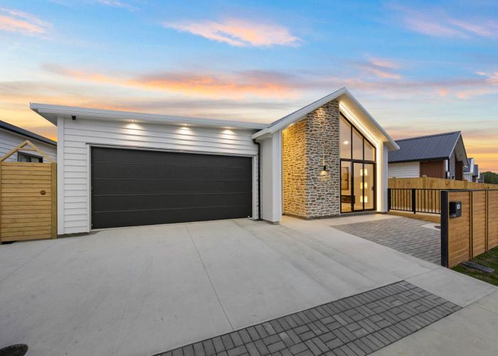  at 6 Tuwai Crescent, Opaheke, Papakura, Auckland