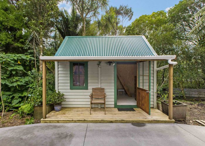  at 198 Mountain Road, Henderson Valley, Auckland
