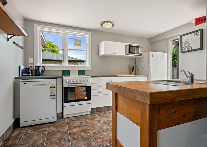  at 27 Harker Street, Spreydon, Christchurch