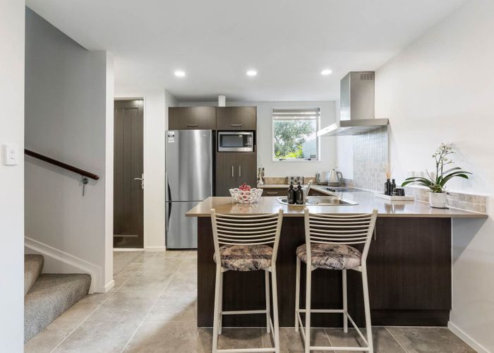  at 13/1 Gracechurch Drive, Flat Bush, Manukau City, Auckland