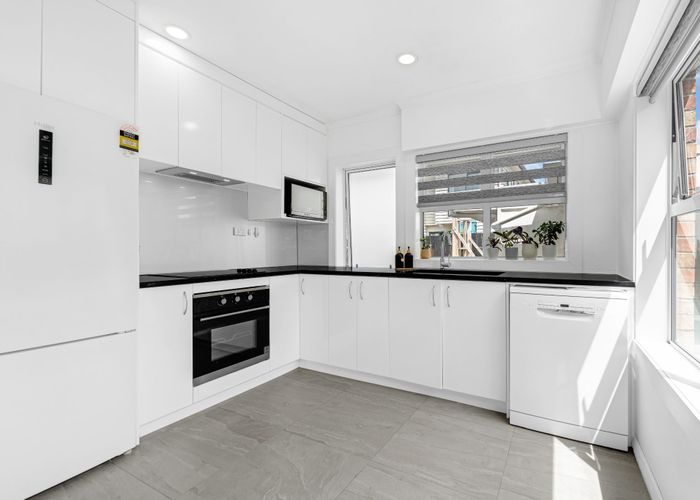  at 2/286 Porchester Road, Takanini, Papakura, Auckland