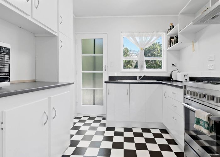  at 6/170 Queen Street, Northcote Point, Auckland