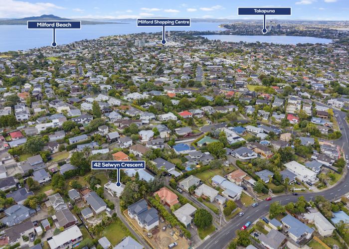  at 42 Selwyn Crescent, Forrest Hill, North Shore City, Auckland