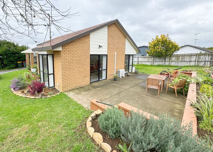  at 8 Colt Place, Randwick Park, Manukau City, Auckland