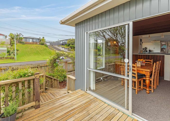  at 10 Broadhead Avenue, Tawhero, Whanganui
