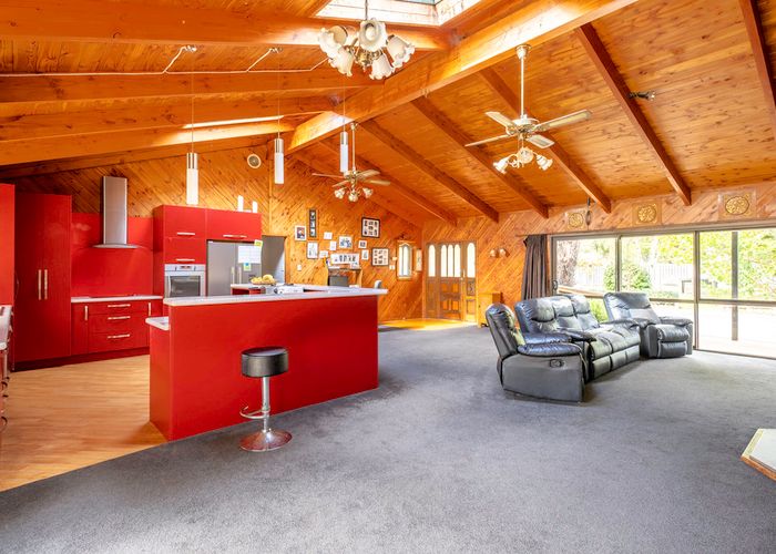  at 22 Waiotehue Road, Takahue