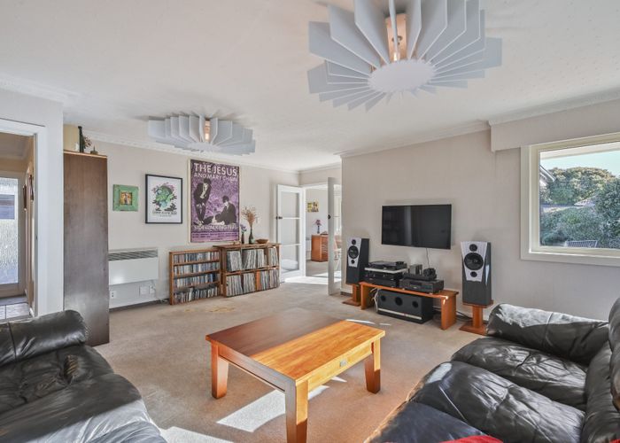  at 16 Stormont Place, Avonhead, Christchurch City, Canterbury