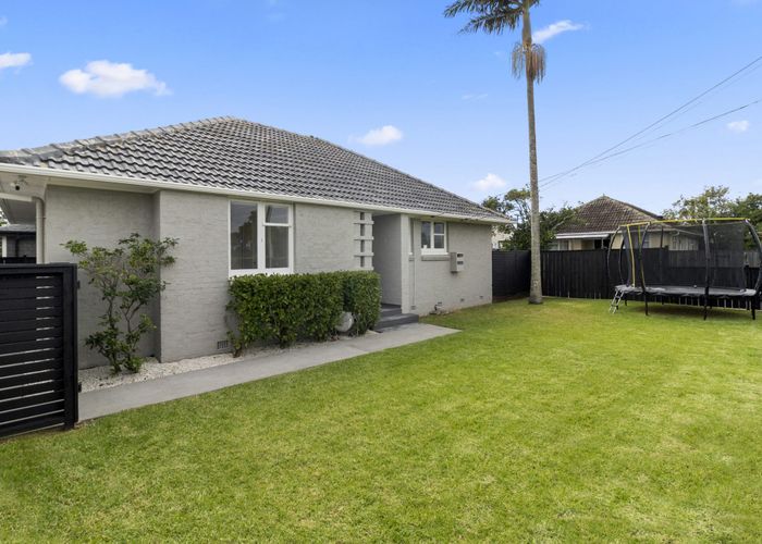  at 37 Armein Road, Panmure, Auckland