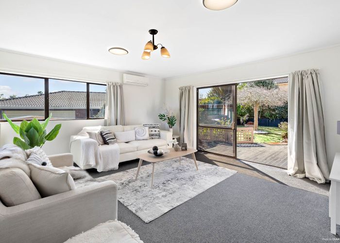  at 1/10 Bass Street, West Harbour, Auckland