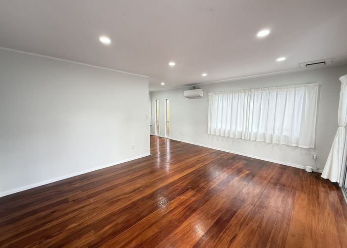 at 19 Lancelot Place, Glenfield, North Shore City, Auckland