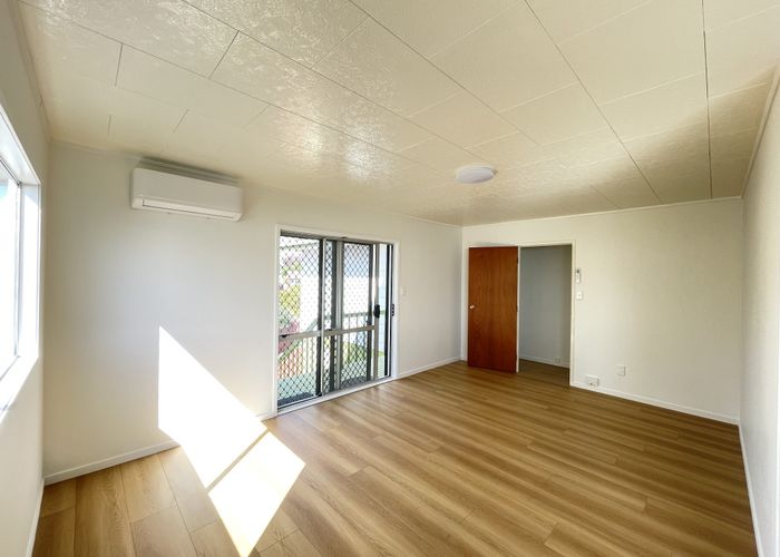  at 6 Topaz Place, Wiri, Auckland