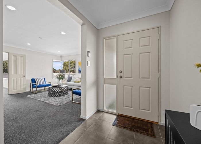  at 206 Carnoustie Drive, Wattle Downs, Manukau City, Auckland
