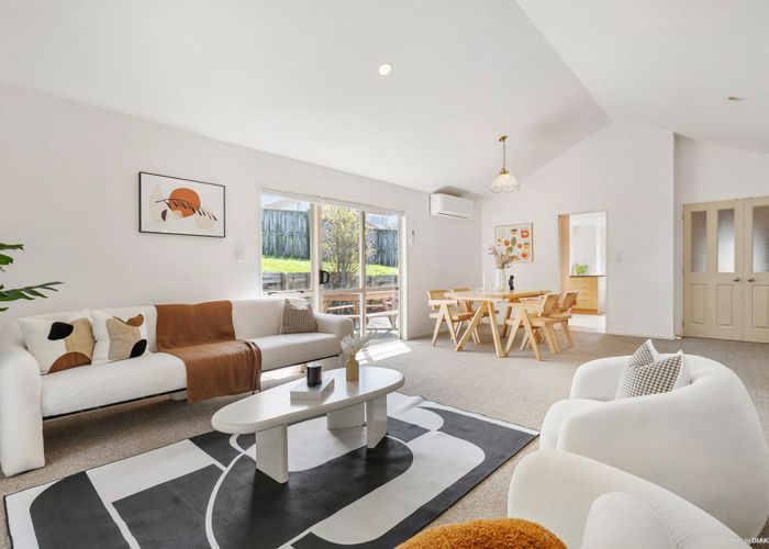  at 8 Devana Court, Torbay, Auckland
