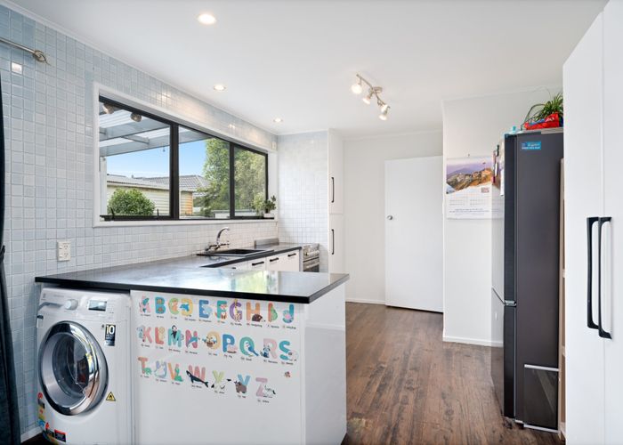  at 37 Pomaria Road, Henderson, Auckland