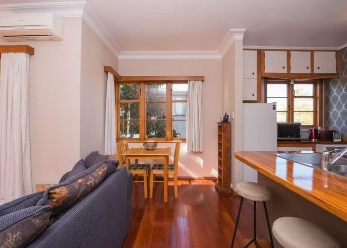  at 45 Lake Crescent, Hamilton Lake, Hamilton, Waikato