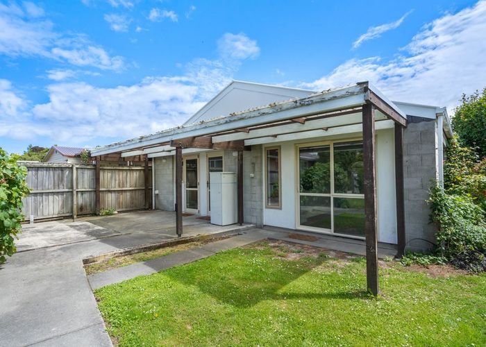  at 21 Lochee Road, Upper Riccarton, Christchurch City, Canterbury