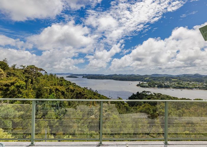 Free property data for 8 Broadview Road, Opua homes.co.nz