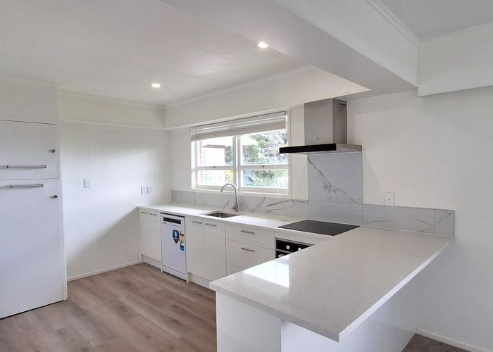  at 64 McFadzean Drive, Blockhouse Bay, Auckland City, Auckland