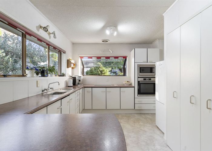  at 208 Clovelly Road, Bucklands Beach, Auckland