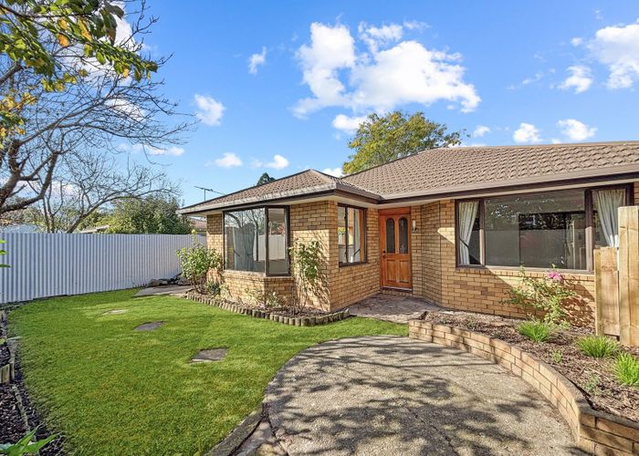  at 2/3 Waters Street, Hoon Hay, Christchurch